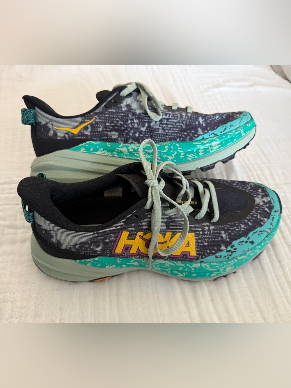 NWOT HOKA One One Speedgoat 6 Women’s Trail Running Sneakers Size 8.5
